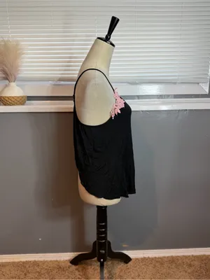 Jessica Simpson Black Cami with Pink Lace Trim thumbnail 4