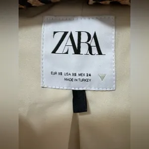Celebrity Zara Satin Bomber Jacket Zip Down Cream XS thumbnail 5