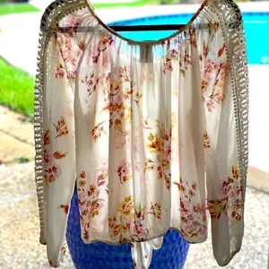 AMERICAN RAG CIE Semi Sheer Floral Chiffon Tie-Front Keyhole Lace Sleeve Blouse thumbnail 3
