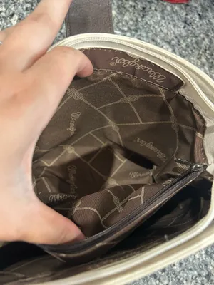 Wrangler Leather Cream and Dark Brown Two-Tone Crossbody Bag thumbnail 7