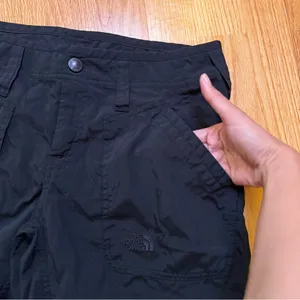 The North Face Women's T150 T550 Cargo Hiking Shorts Outdoor Gorp Black 6 Long thumbnail 12