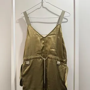 Love The Label Anthropologie Sleeveless Utility Satin Green Midi Dress Size‎ XS thumbnail 5