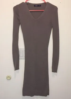 Women’s Mauve Sweater Dress Stretchy Soft Size Medium thumbnail 2