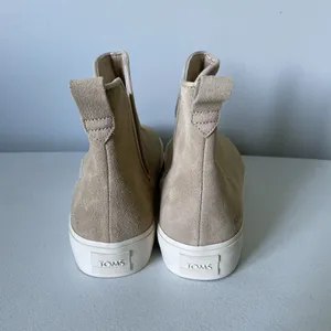 TOMS Fenix Platform Chelsea Shoes Ankle Booties Oatmeal Cream Tan Women's 10 thumbnail 3
