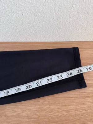 Alo Yoga 7/8 High-Waist Airlift Legging Black thumbnail 10