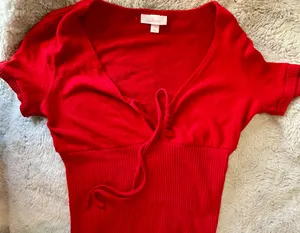 Red tie front top thumbnail 1