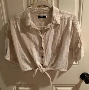 Cropped Linen Cream And White Collared Top thumbnail 1