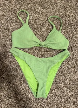 Dippin' Daisy's Bikini thumbnail 1