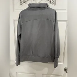 Avia women’s pullover size medium thumbnail 4