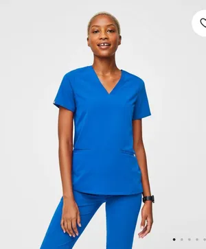 Figs scrub top thumbnail 1
