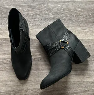 Vionic Carnelia Black Leather Ankle Boots Waterproof Booties with Buckle 7 thumbnail 1
