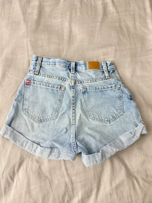 Urban Outfitters BDG Mom High Rise Shorts thumbnail 4