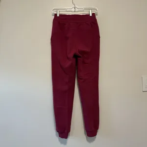 Lululemon‎ Scuba High-Rise Jogger Sweatpant in Dark Pink Size 2 thumbnail 6