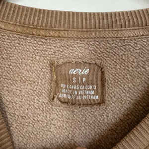 NWOT Aerie Crewneck Pocket Sweatshirt thumbnail 2