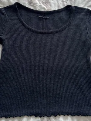 Abercrombie & Fitch Black Ribbed Scoop Neck Short Sleeve Tee, size S lettuce hem thumbnail 13