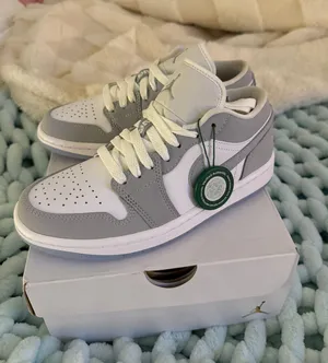Jordan Nike Air  1 Wolf Gray thumbnail 3