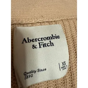 Abercrombie & Fitch Tan Long Sleeve Ribbed Knit Button Up Cardigan Sweater XS thumbnail 3