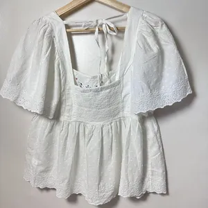 Old Navy Top Womens Med Peasant Eyelet White Blue Embroidery Boho Tie Back New thumbnail 3