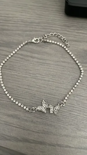 Bling Bling Double Butterfly Shape Claw Chain Anklet thumbnail 2