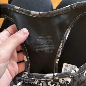 Nike Sports Bra thumbnail 2