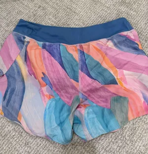 Athleta Shorts 4" thumbnail 1