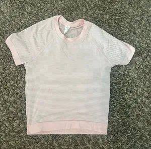 Crop Lululemon top thumbnail 1