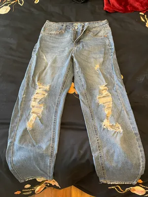 Mom Jeans thumbnail 1