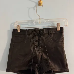 trendy y2k lace up faux leather micro mini shorts size S thumbnail 2