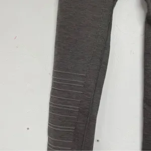 Blanqi Maternity Grey Ribbed Moto Lowrise Full Length Womens Leggings Womens M thumbnail 7
