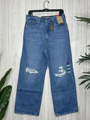 NWT Levi’s High Waisted Straight Jeans in Joe Strut Destructed size 30x29 NEW thumbnail 2
