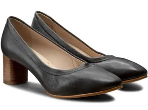 Clark’s Black‎ Leather Grace Isabella Comfort Stackable Heels thumbnail 1
