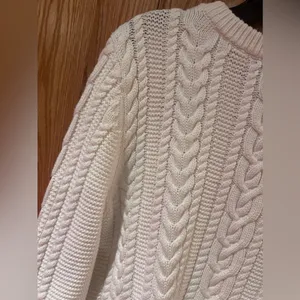 Banana Republic Ivory Chunky Cable Knit Crew Neck Button-Shoulder‎ Sweater Small thumbnail 7