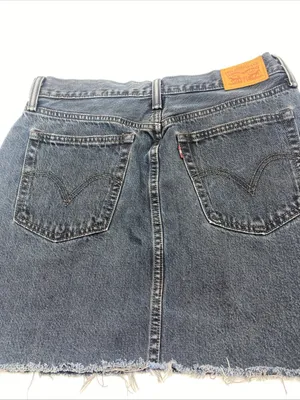 Levis High Rise Fray Cut Hem Black Jean Skirt Y2K Size 29 Denim thumbnail 4