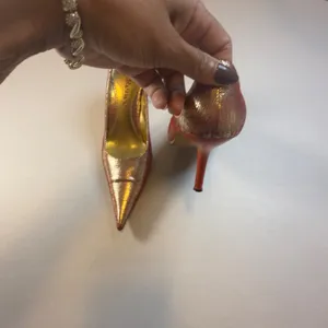 J. Renee Bolero Pumps 7.5 Womens Gold Red Metallic Snakeskin Pointed Toe Heels thumbnail 5