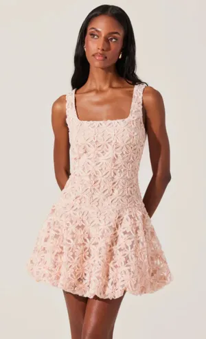 FABLE 3D FLORAL BUBBLE DRESS-ASTR thumbnail 1
