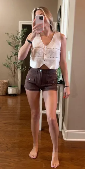 Brown shorts Size XS thumbnail 2