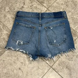 Abercrombie & Fitch High Rise The Mom Short Size 27 Distressed Cut Off Festival thumbnail 7