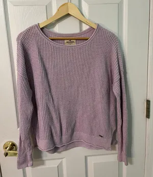Hollister Sweater thumbnail 1