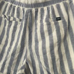 Gap blue and white striped shorts thumbnail 4