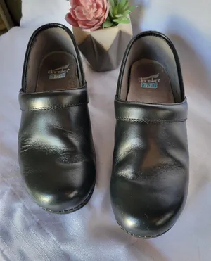 Dansko Professional Clogs Black Leather Size 38 Slip On Shoe Work US 8 .5 thumbnail 1