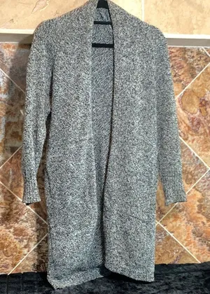 Boutique Women's Black Gray White Open Front Knit Long Cardigan Sweater with Pockets thumbnail 1
