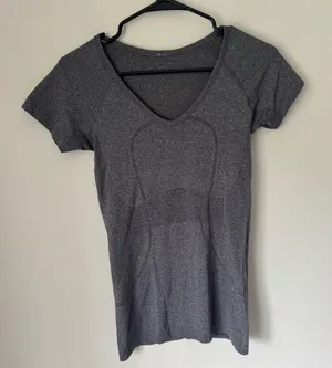 Lululemon Gray Swiftly Tee thumbnail 1
