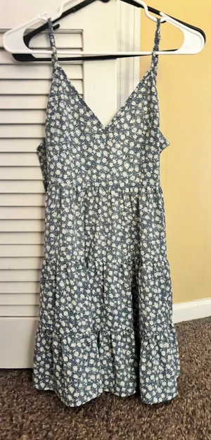 Dress thumbnail 1