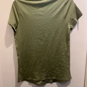 Time and Tru Women’s Maternity Graphic Tee with Short Sleeves thumbnail 5