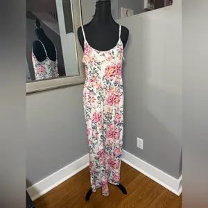 Source Unknown white floral print adjustable spaghetti strap wide leg jumpsuit size medium. thumbnail 2