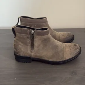Ugg Attell Black Waterproof Leather Bootie‎ Side Zip Wool Lining Size 7.5 thumbnail 12
