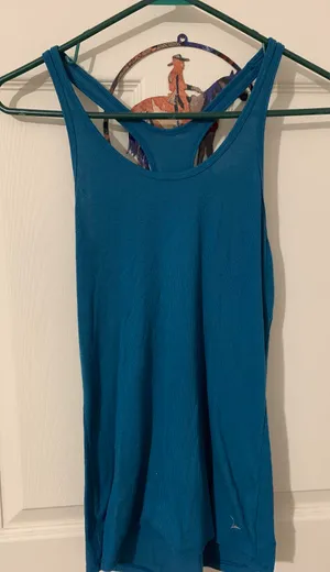 Old Navy Active Tank Top thumbnail 1
