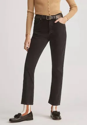 ☀️3/$25 Citizens of Humanity Jolene black jeans 25 thumbnail 1