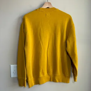 Levi's mustard yellow vintage relaxed crewneck sweater women's size small STAIN thumbnail 7