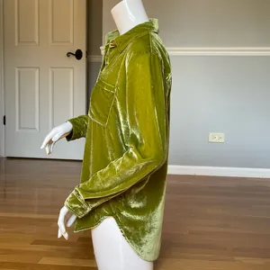Pilcro Anthropologie Green Velvet Button Down Shirt Women’s US 2 UK 6 EU 34 thumbnail 2